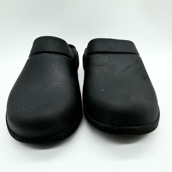 OOFOS Black Clogs - Picture 5 of 12